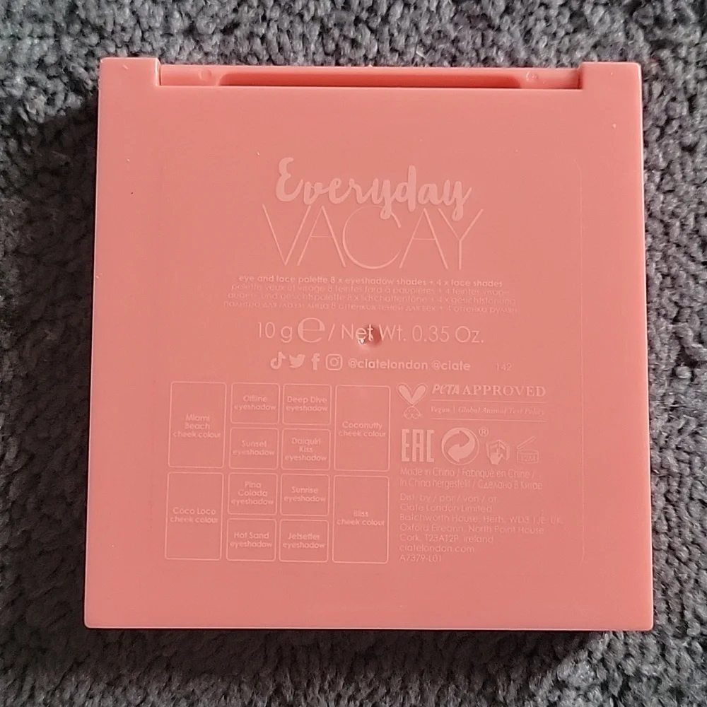 Ciate London Everyday Vacay Makeup Pallette. New with mirror. NWOT